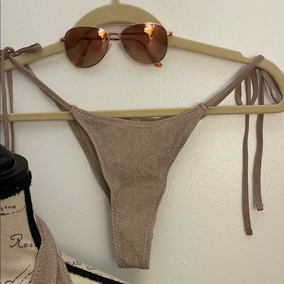 Bozzolo | Cream Shimmery Bikini Set Size Medium - Picture 3 of 8